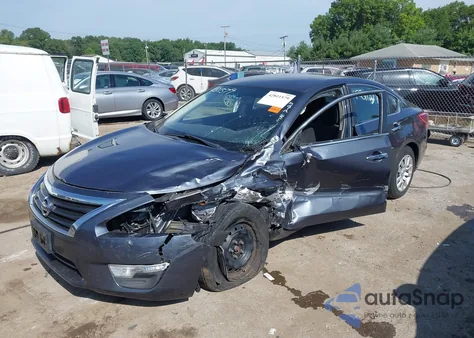 2013 Nissan Altima 2.5 S из США, поврежденный, VIN 1N4AL3AP5DC284762